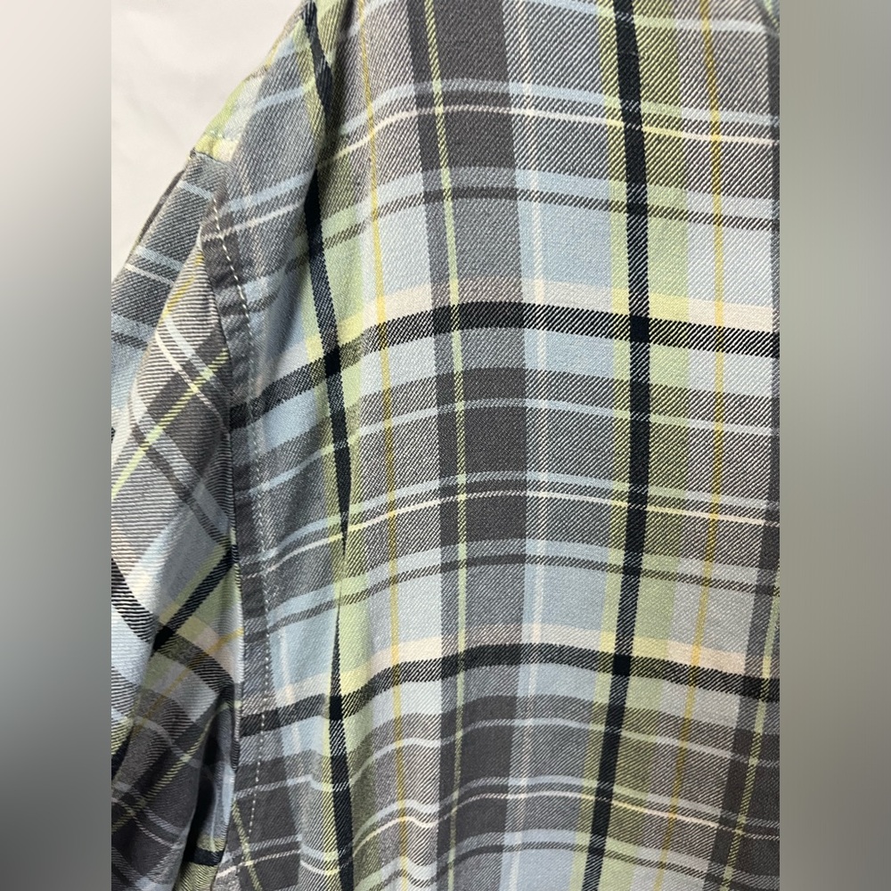 Tommy Bahama Men’s 100% Silk Plaid Short Sleeve Button‎ Down Shirt- Size XL - Picture 7 of 7